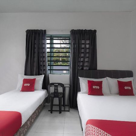 Oyo 91089 Motel Fasa 2B سيري مانغونغ المظهر الخارجي الصورة