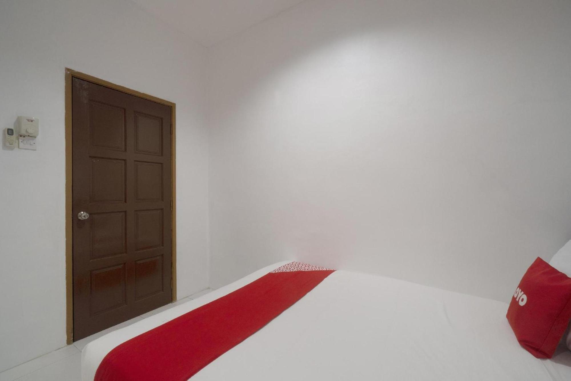 Oyo 91089 Motel Fasa 2B سيري مانغونغ المظهر الخارجي الصورة