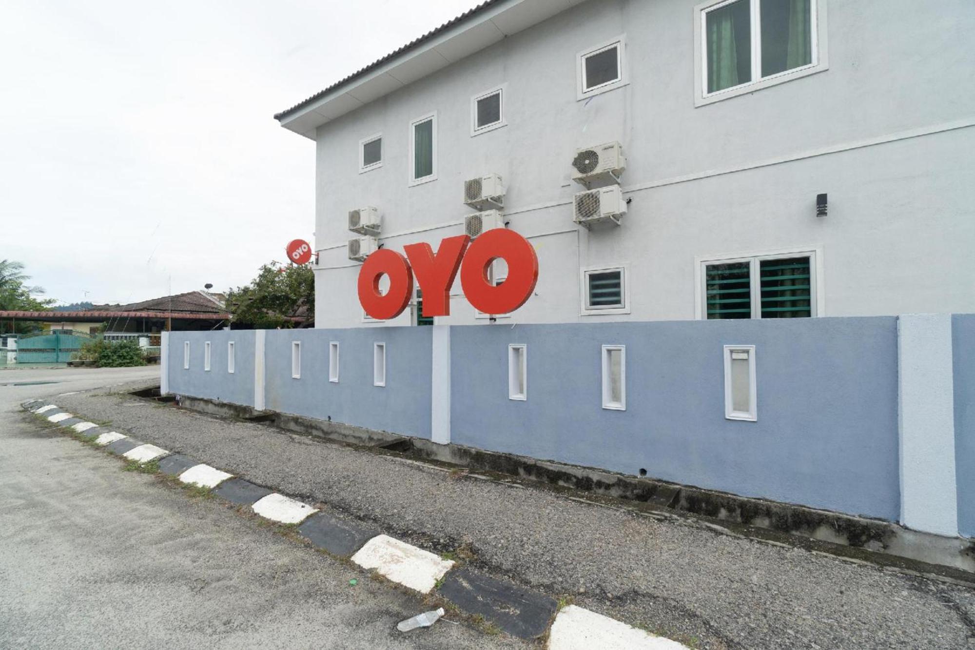 Oyo 91089 Motel Fasa 2B سيري مانغونغ المظهر الخارجي الصورة