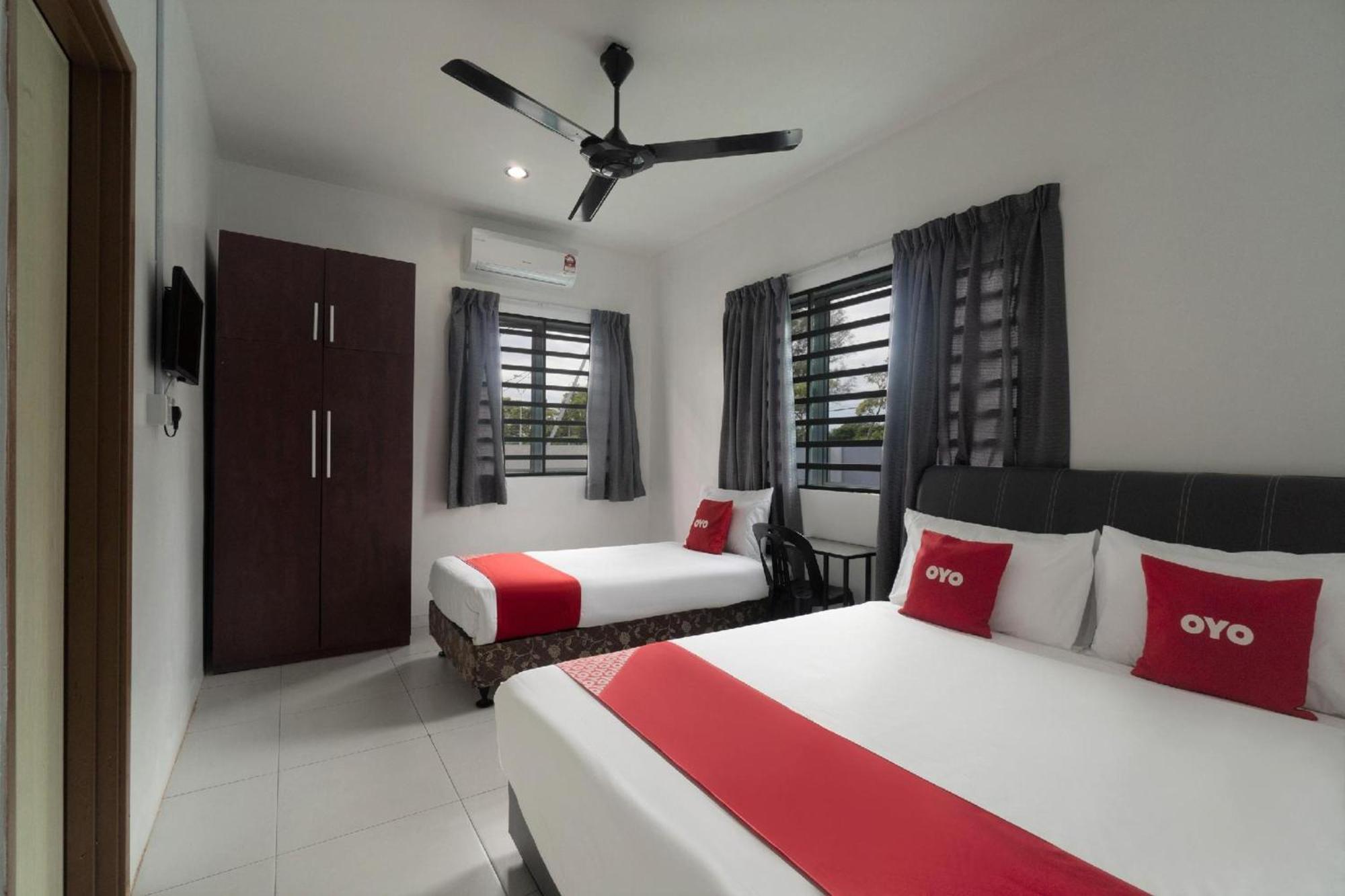 Oyo 91089 Motel Fasa 2B سيري مانغونغ المظهر الخارجي الصورة